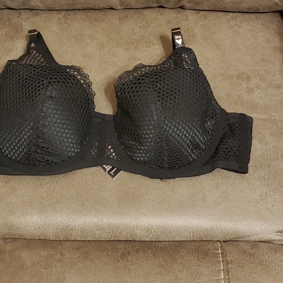 Victoria's Secret Plunging Bra w/ Removable Padding Black Mesh/ Lace - Picture 7 of 9